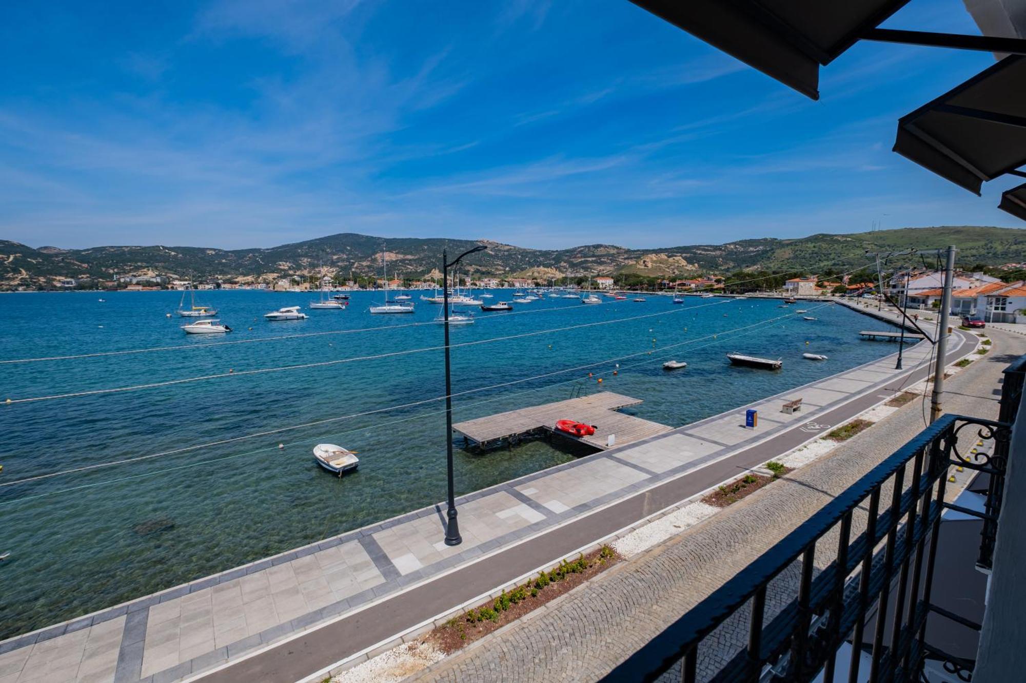 Bd Suites Foça Exterior foto