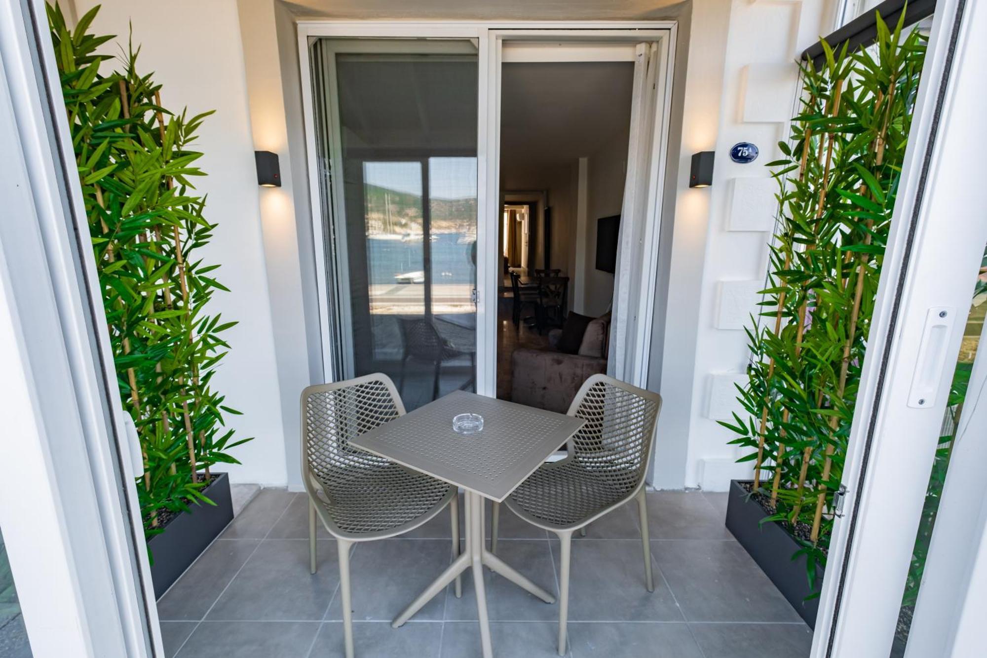 Bd Suites Foça Exterior foto