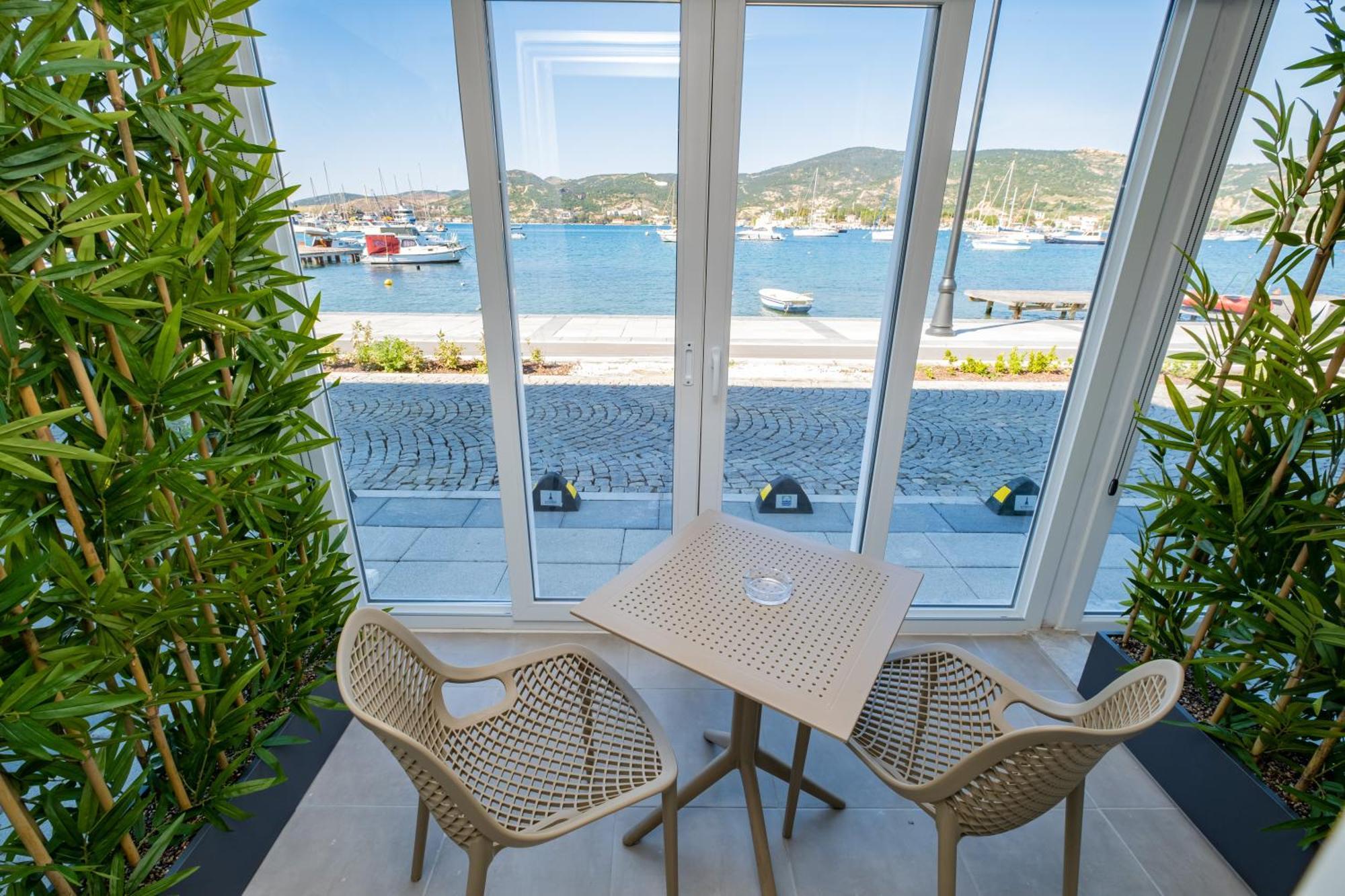 Bd Suites Foça Exterior foto